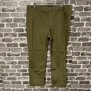 NWT J. Crew High-rise slim boy chino pant olive green